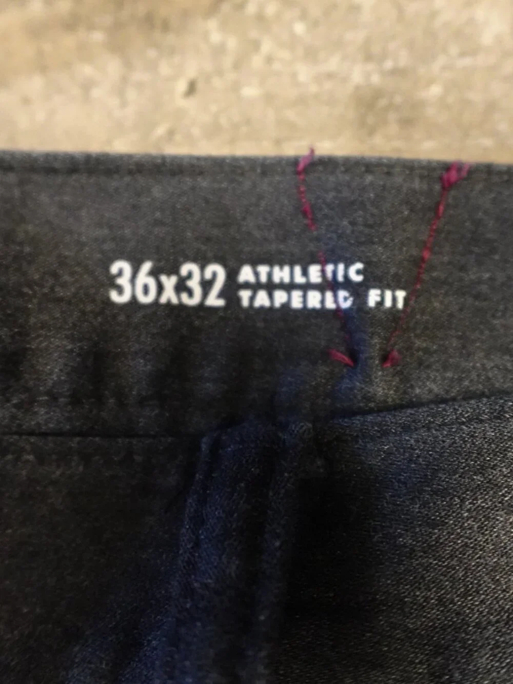 Banana Republic Traveler Athletic Tapered‎ Jeans Men’s 36x32 Black Stretch